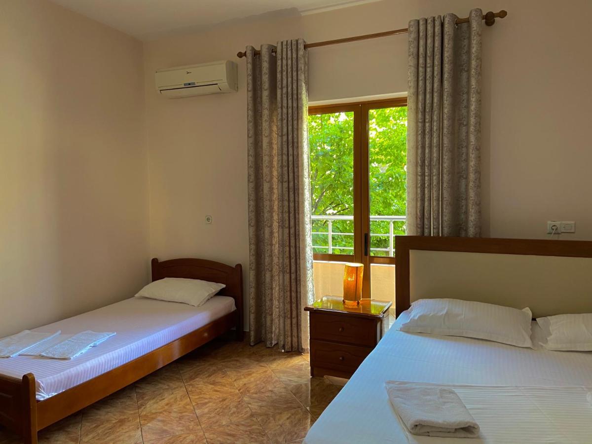 Hotel Metali Sarandë Buitenkant foto