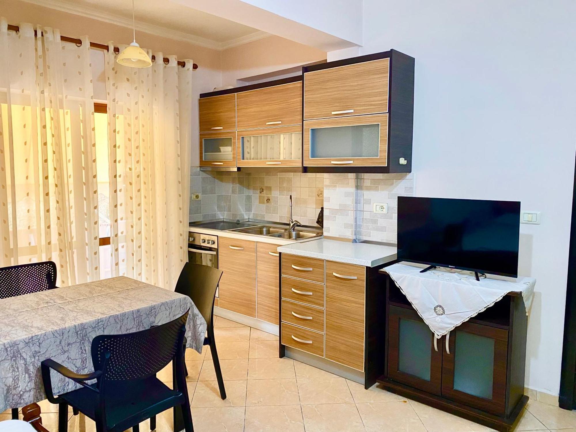 Hotel Metali Sarandë Buitenkant foto