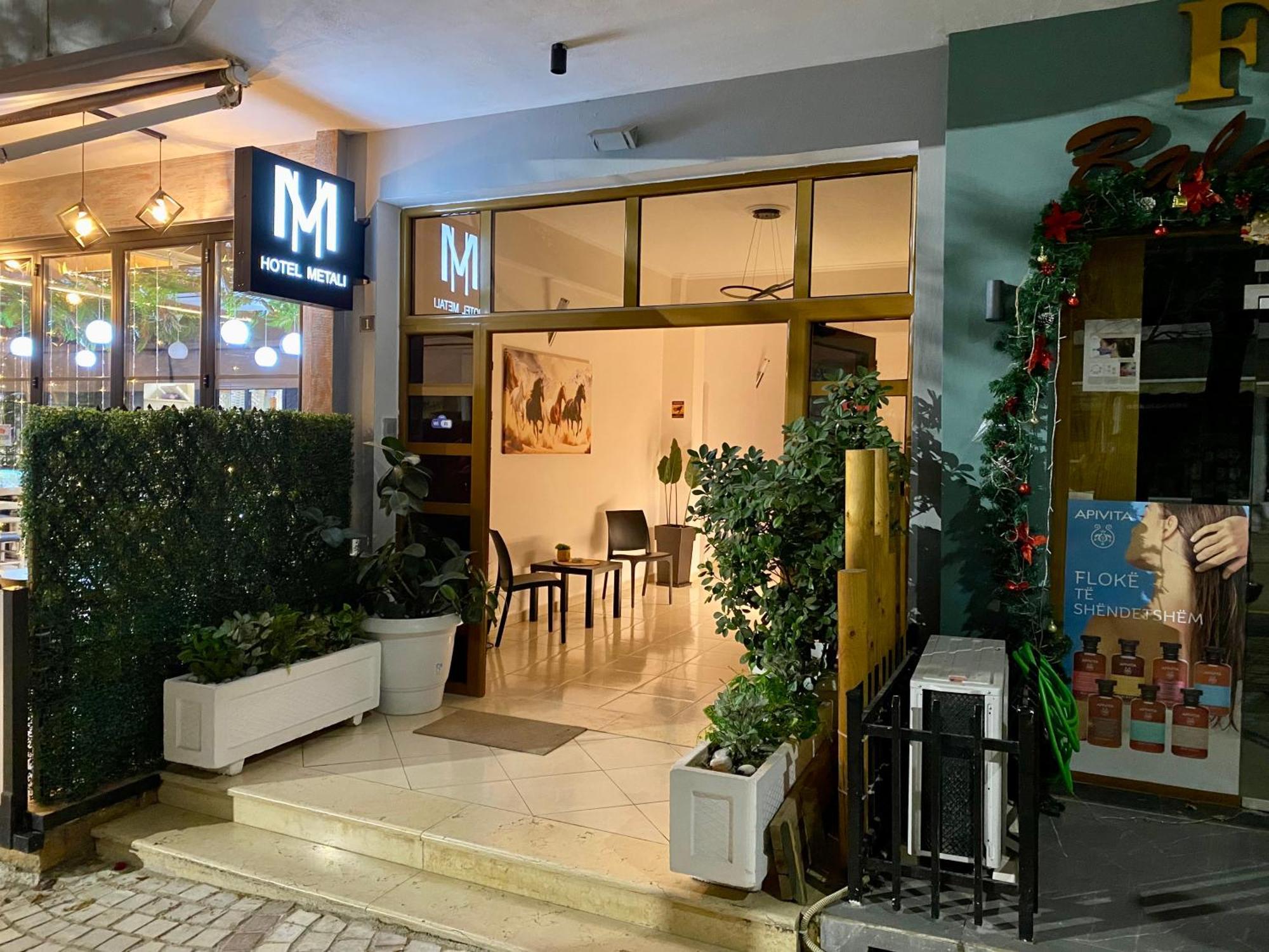 Hotel Metali Sarandë Buitenkant foto