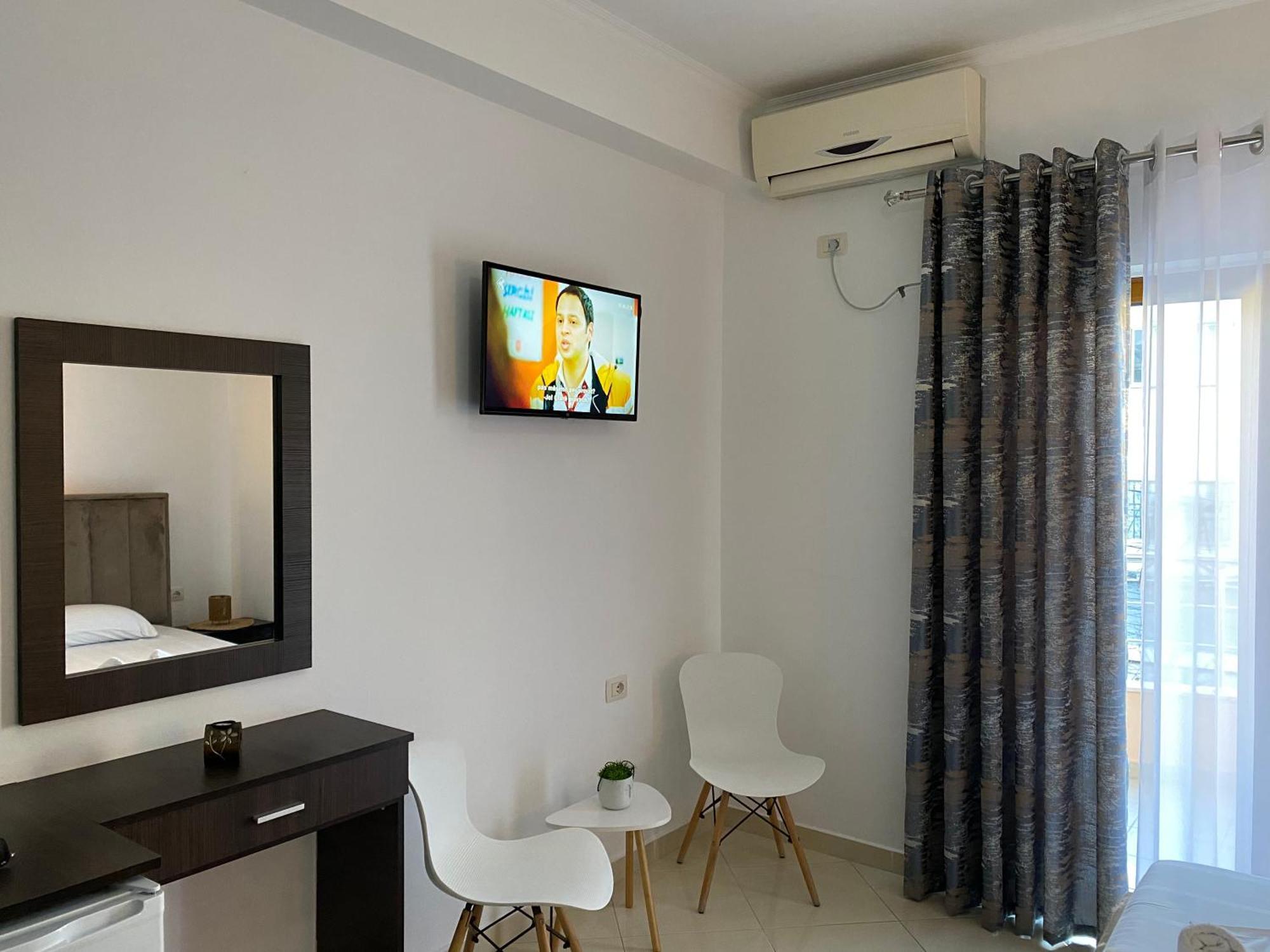 Hotel Metali Sarandë Buitenkant foto