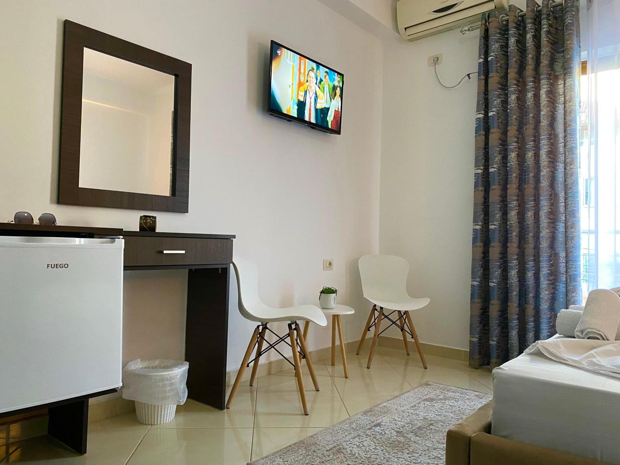 Hotel Metali Sarandë Buitenkant foto